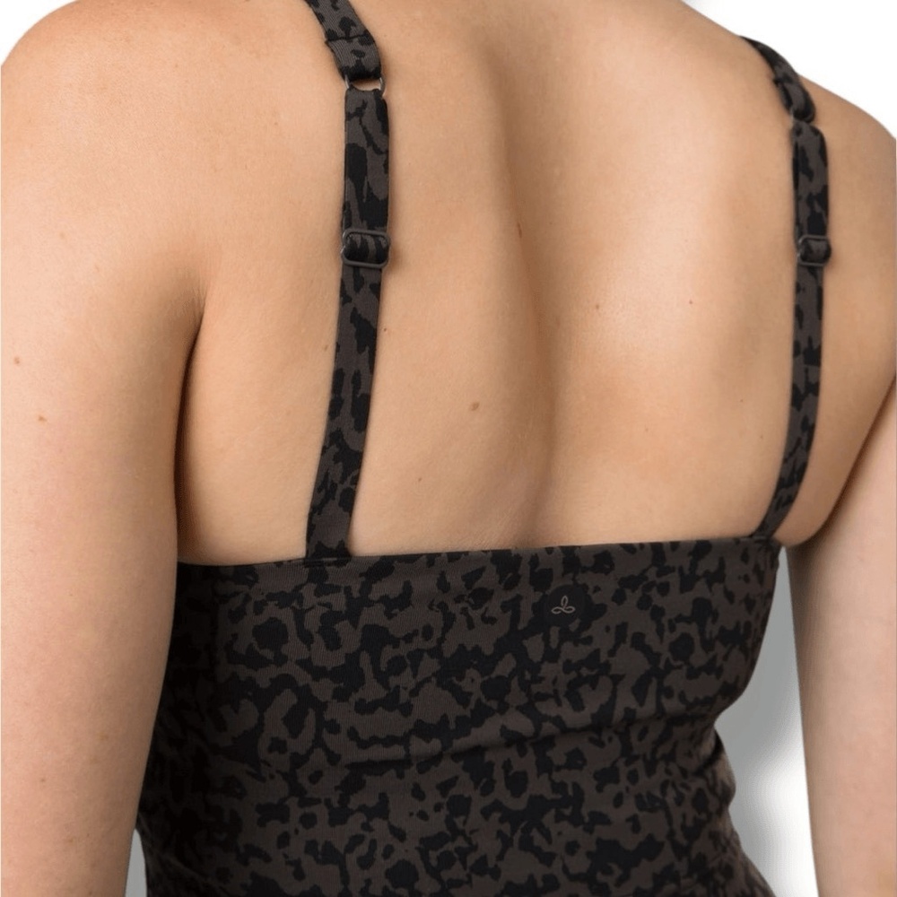 NWT prAna Chakara Crop Top Women's Size Small S in Dark Iron Wild - Picture 5 of 7